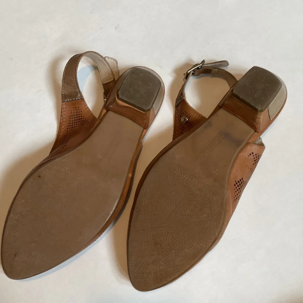 Pikolinos Elba slingback court shoe soft brown leather - Picture 4 of 10